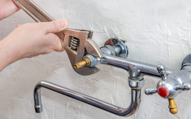 DIY-Steps-to-Fix-a-Dripping-Faucet