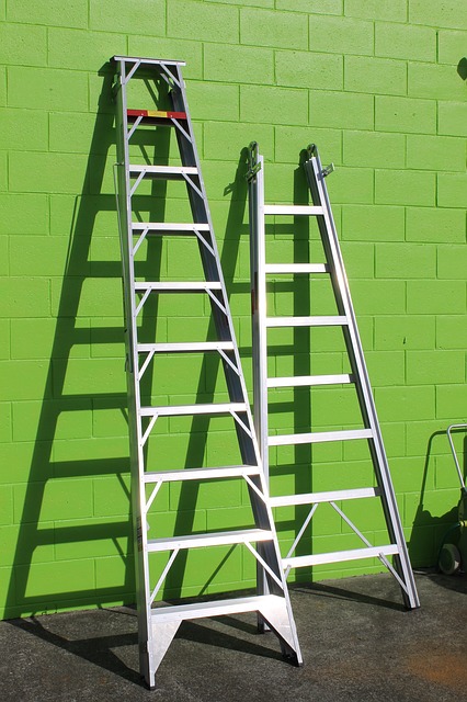 Easy Ladder Storage