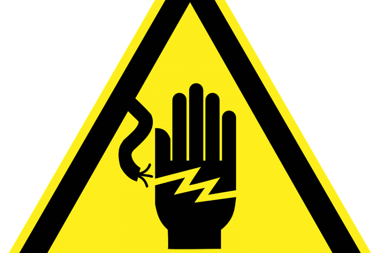 ungrounded-electrical-systems-and-shock-risk