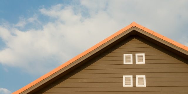 how-to-fix-leaks-around-brick-chimneys