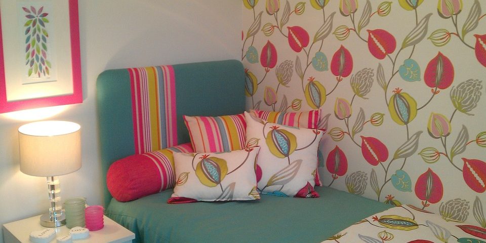 how-to-fix-a-wallpaper-seam