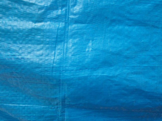 simple-tarps-make-great-lawn-trailers