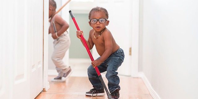 keeping-it-clean-let-your-kids-help-you-declutter