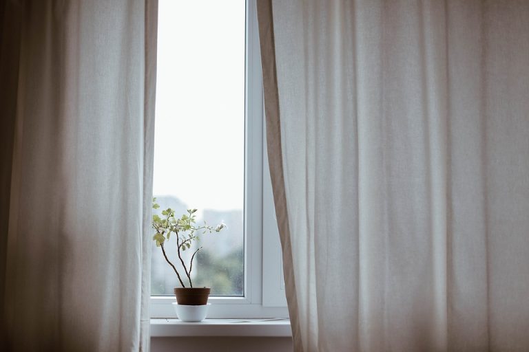 smoothing-vinyl-windows-and-doors