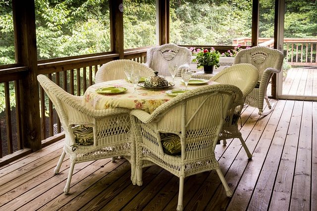 summer-tips-for-a-safer-deck
