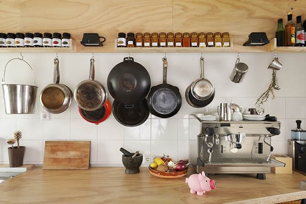 tension-rod-pan-rack