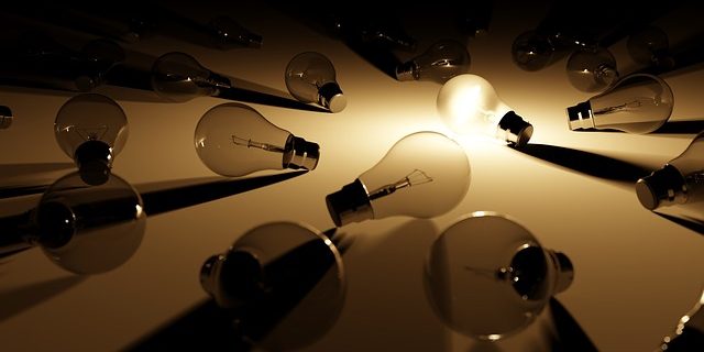 Choosing-the-Best-Kind-of-Light-Bulb