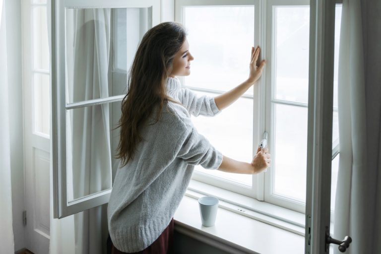How-to-Detect-Air-Leaks-in-Your-Home