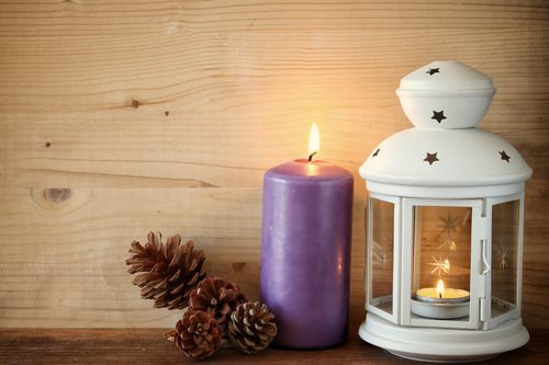 Seasonal-Candles-Add-a-Classy-Touch