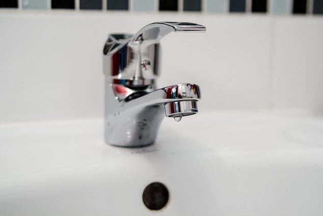 Repair-Faucets-to-Instantly-Save-Water