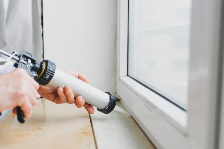 Caulking-Windows-and-Doors.jpg