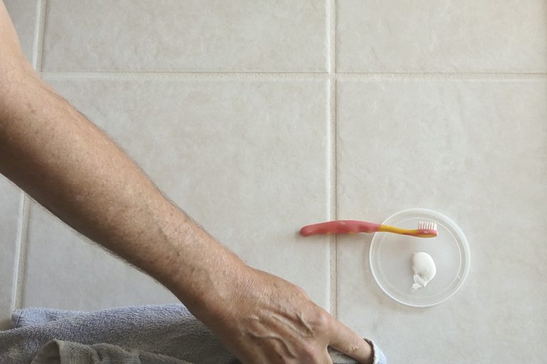 Restore-Your-Grouts-Shine