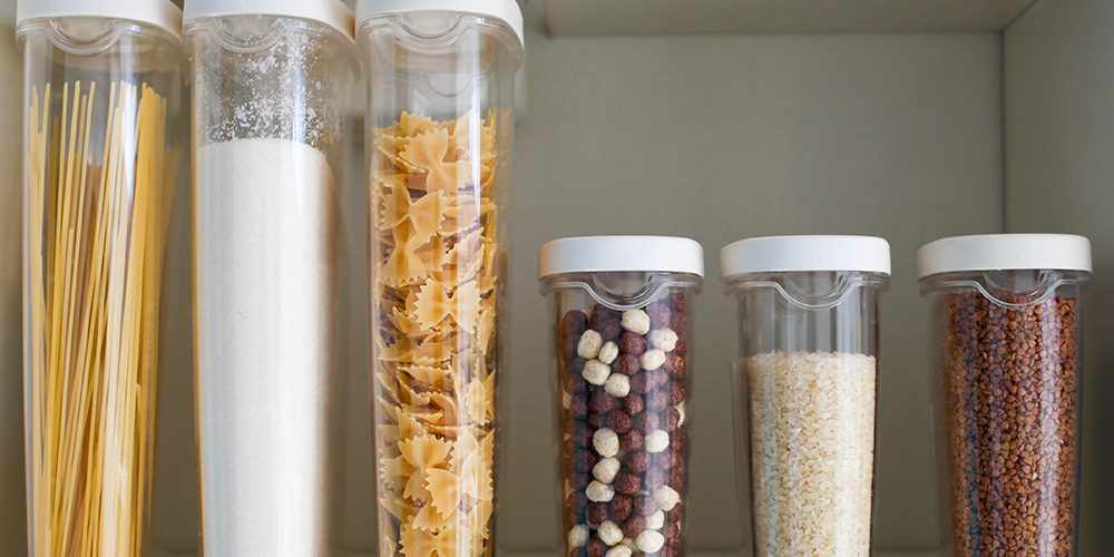 Utilize-Different-Shapes-and-Sizes-in-Your-Pantry