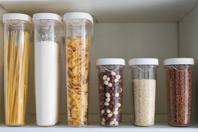 Utilize-Different-Shapes-and-Sizes-in-Your-Pantry