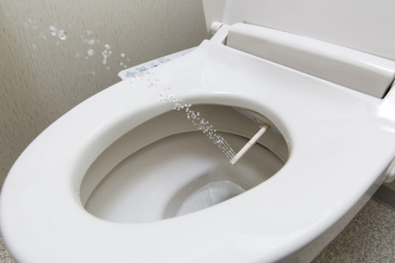 Powered-Toilets-Yes