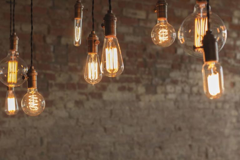 Choose-the-Right-Bulb-for-the-Perfect-Glow Choose-the-Right-Bulb-for-the-Perfect-Glow