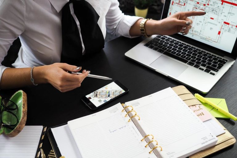 Begin Earning More As a Real Estate Agent
